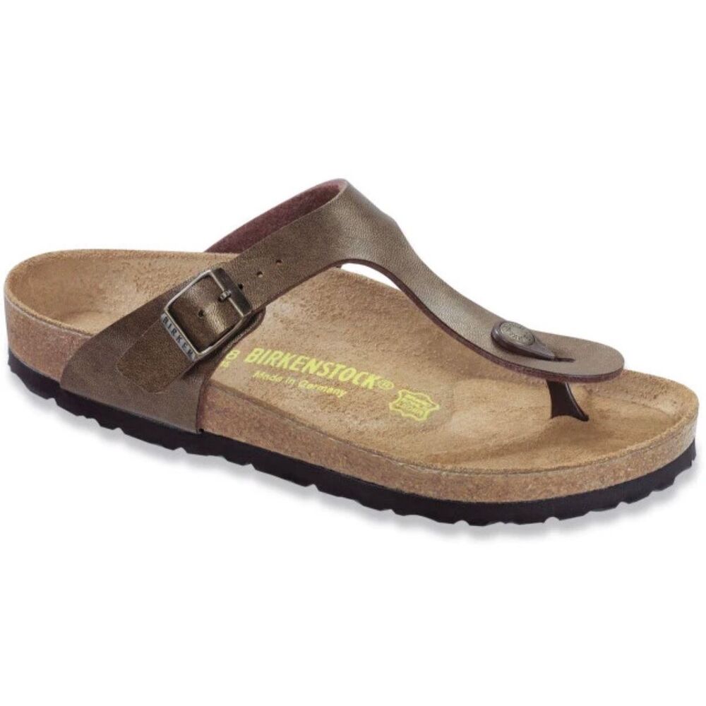 Birkenstock Gizeh Sandals | Golden Brown in 37